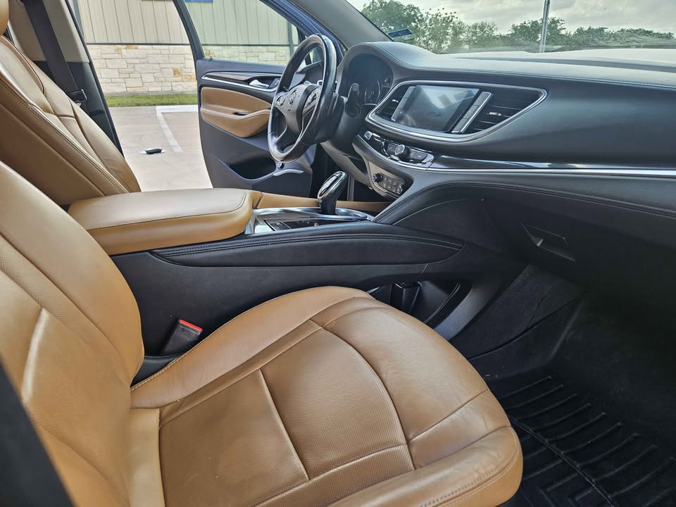 2019 Buick Enclave Essence - Photo 10