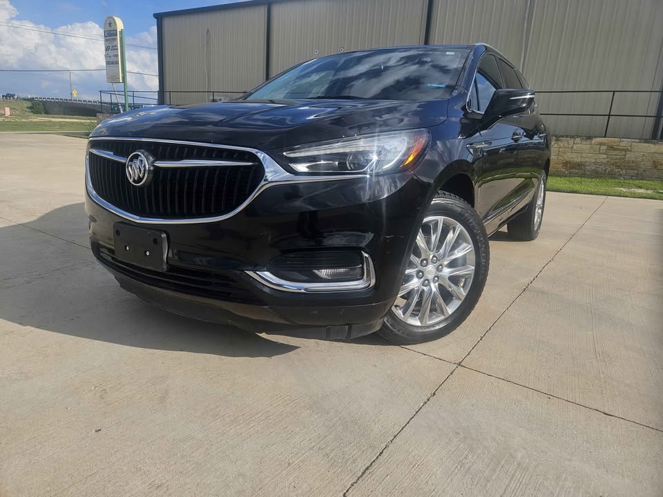 2019 Buick Enclave Essence's photo